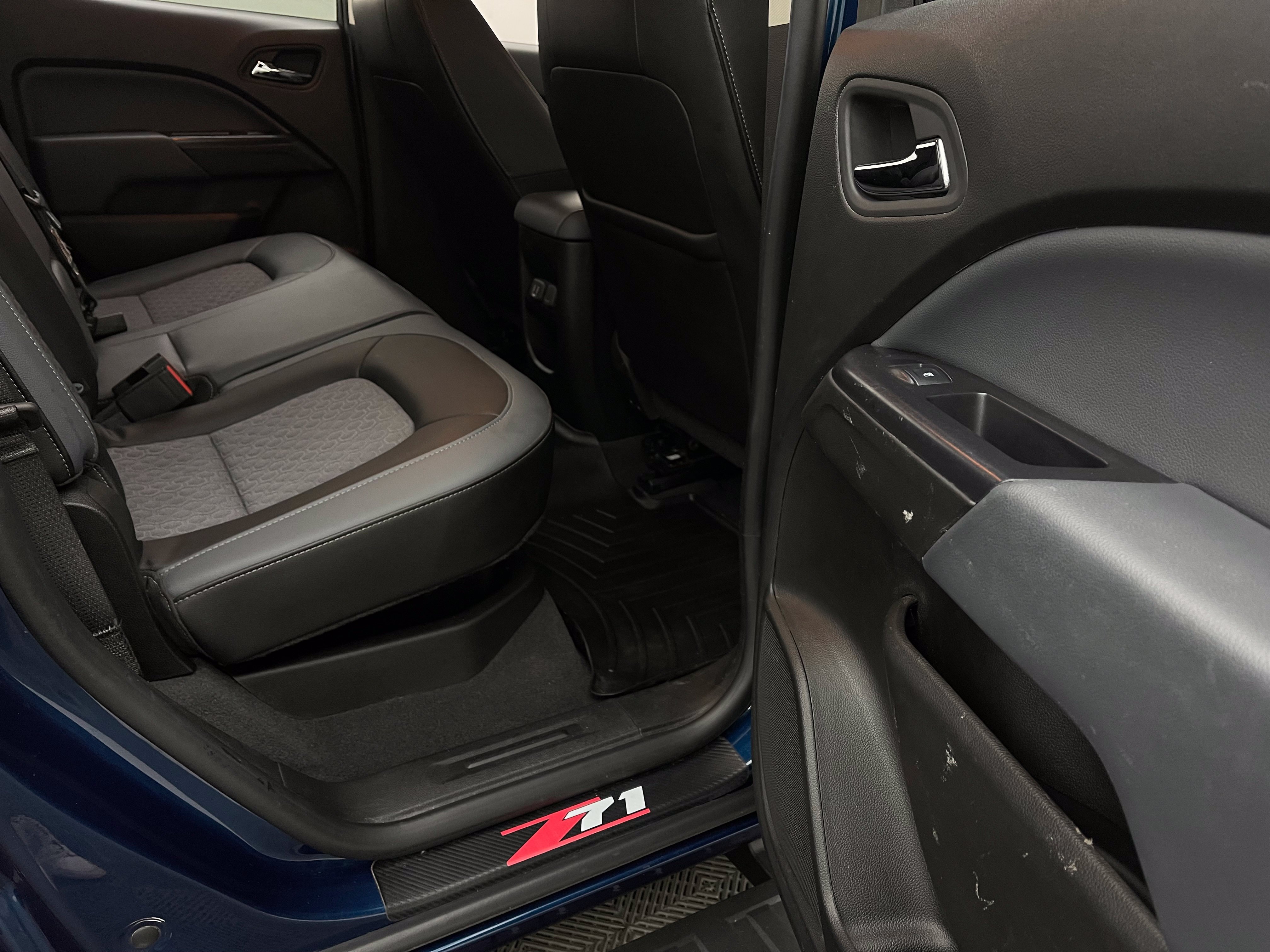 Used 2019 Chevrolet Colorado Z71 AWD/4WD image 35