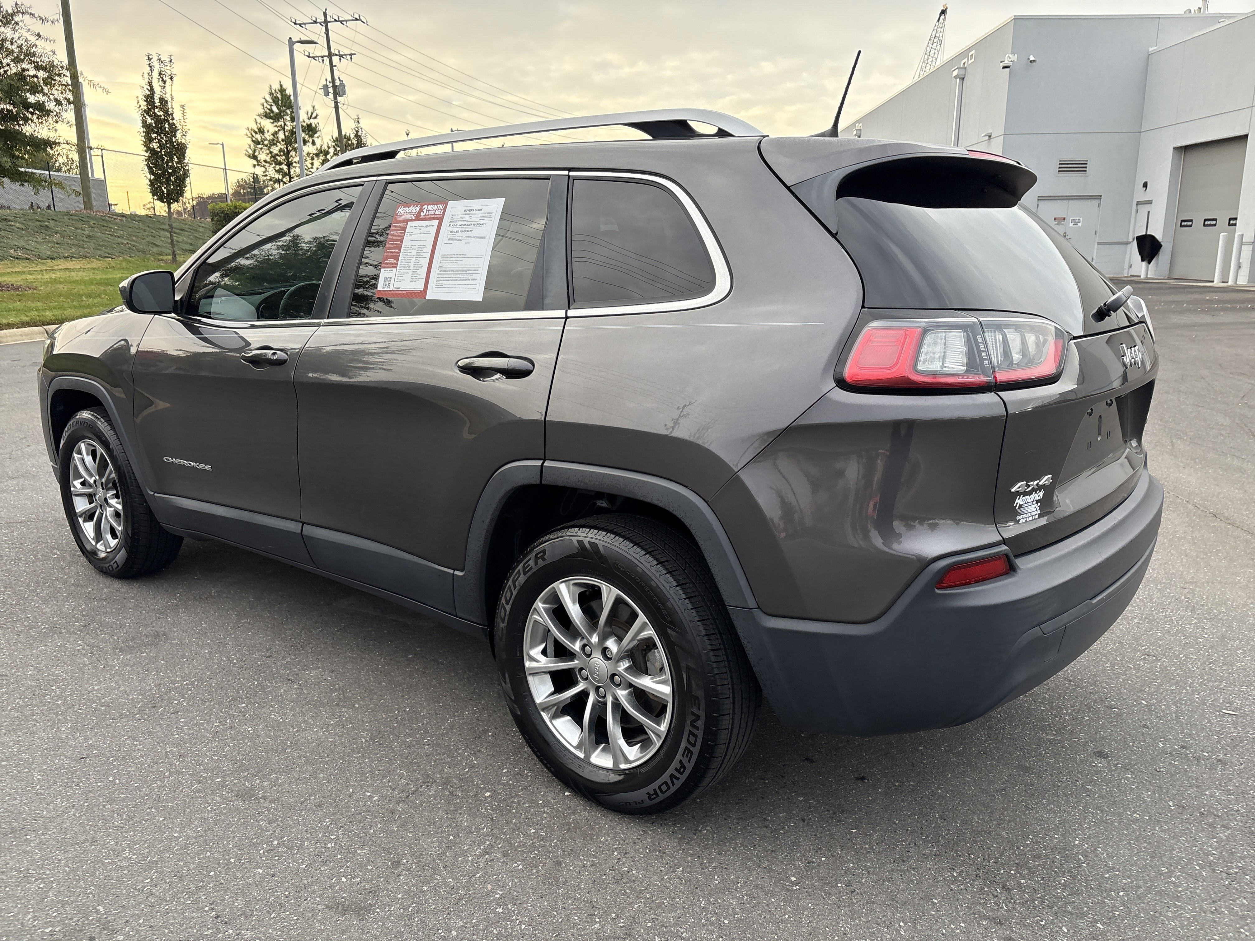 Used 2019 Jeep Cherokee Latitude Plus image 7
