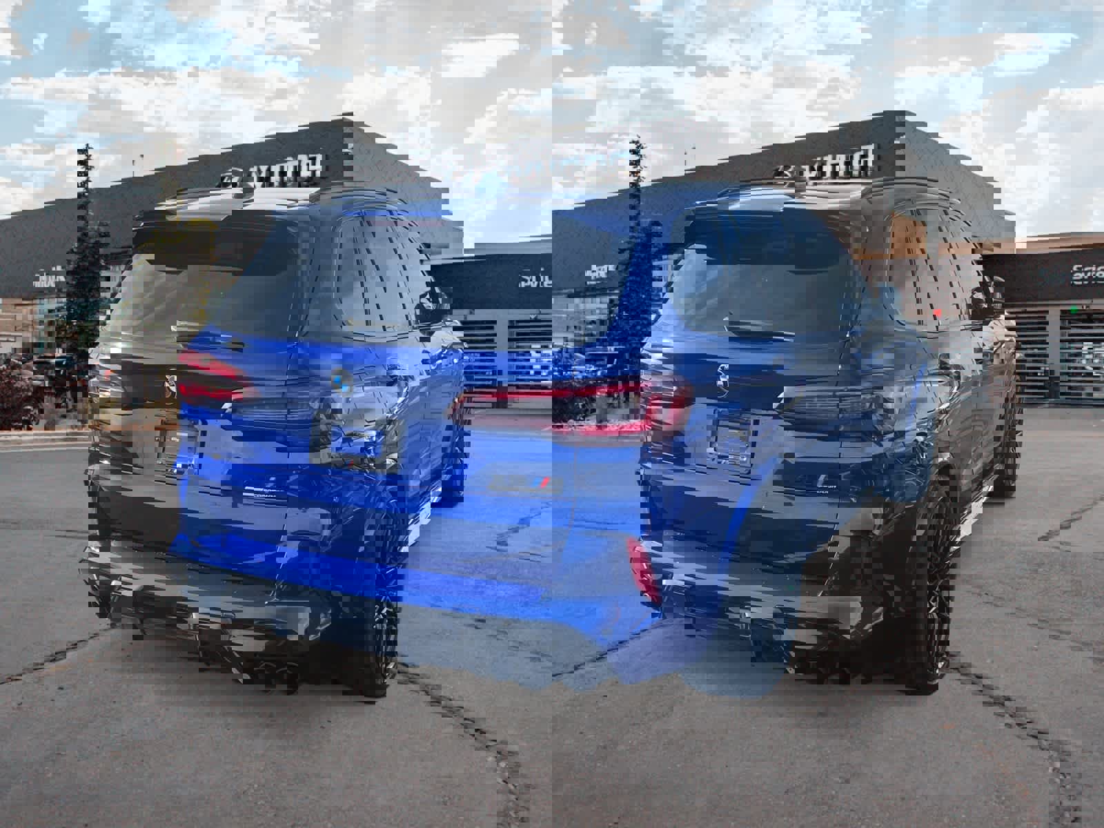 Used 2021 BMW X5 M w/ Competition Package image 5