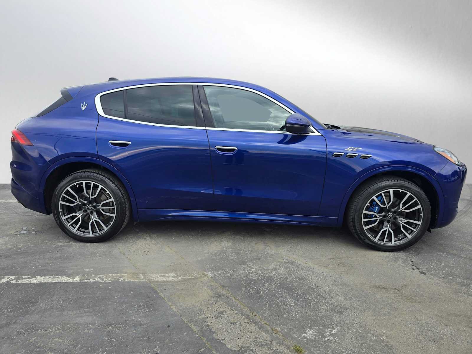 Used 2023 Maserati Grecale GT AWD/4WD image 2