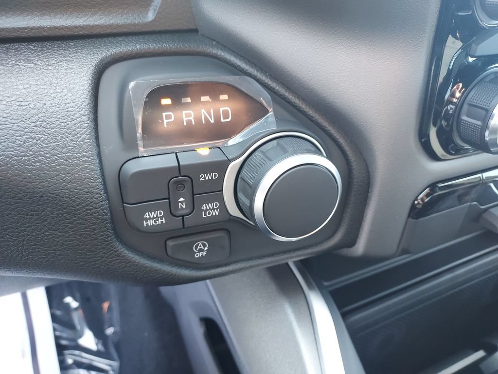 New 2026 RAM 1500 Express AWD/4WD image 24