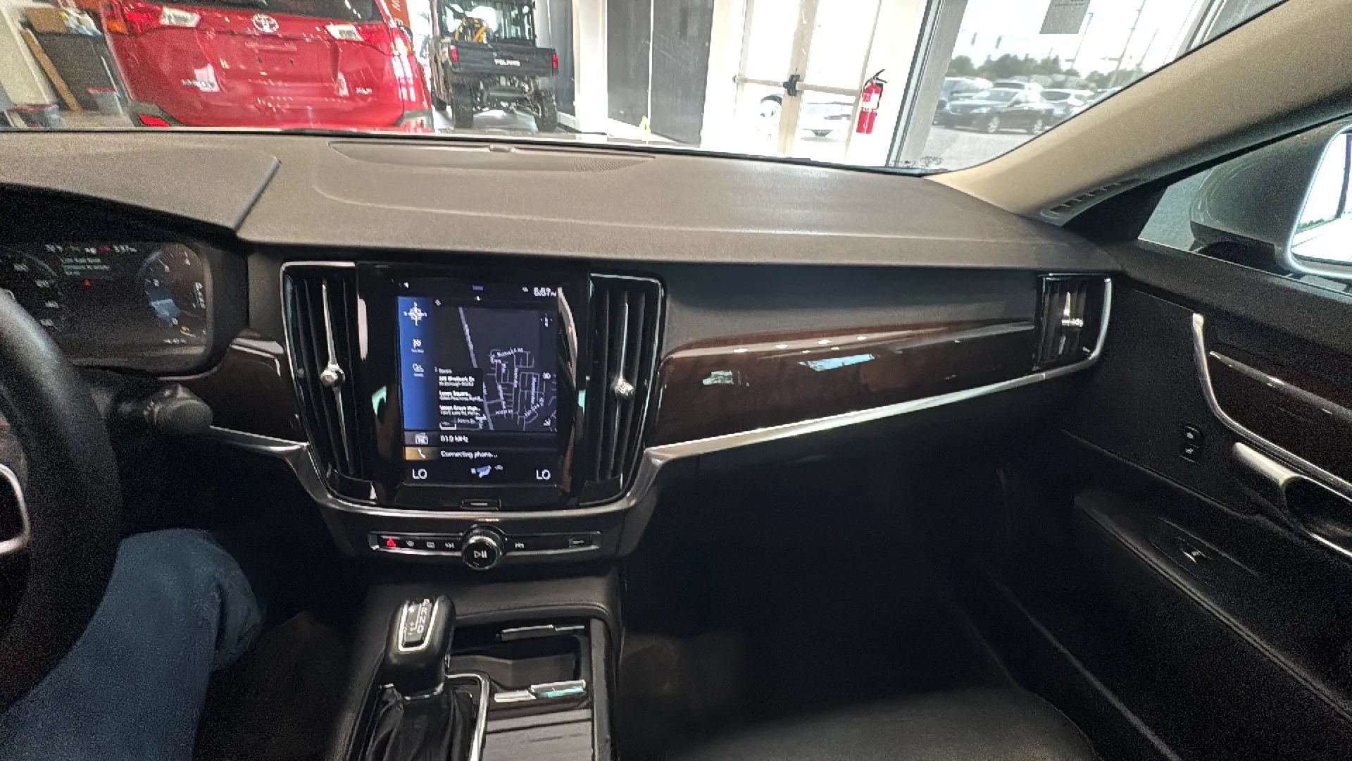 Used 2019 Volvo S90 T5 Momentum FWD image 51