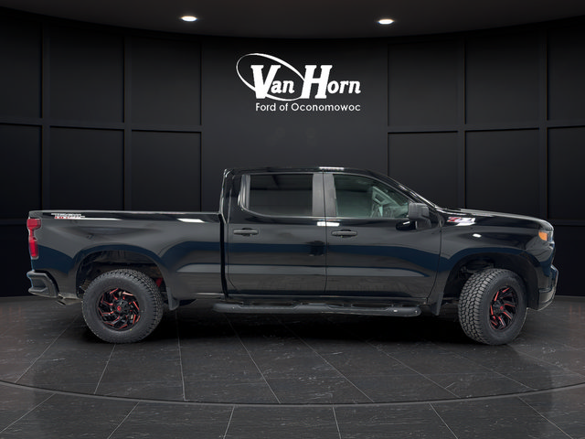 Used 2022 Chevrolet Silverado 1500 Custom Trail Boss w/ LPO, Dark Essentials Package AWD/4WD image 8