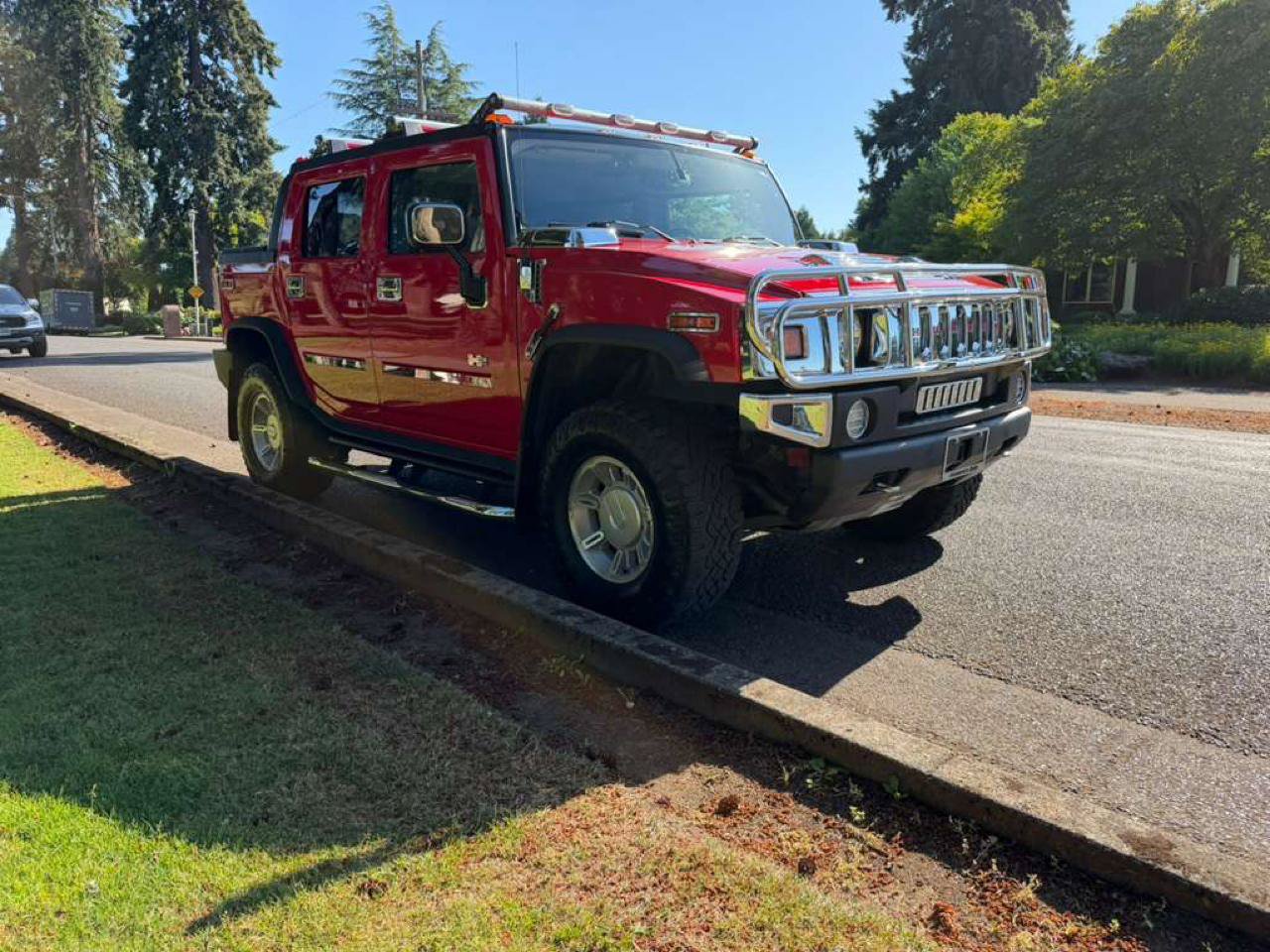 Used 2005 HUMMER H2 SUT w/ Preferred Equipment Group AWD/4WD image 13