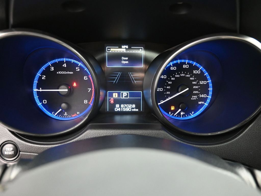 Used 2017 Subaru Legacy 2.5i Premium image 4