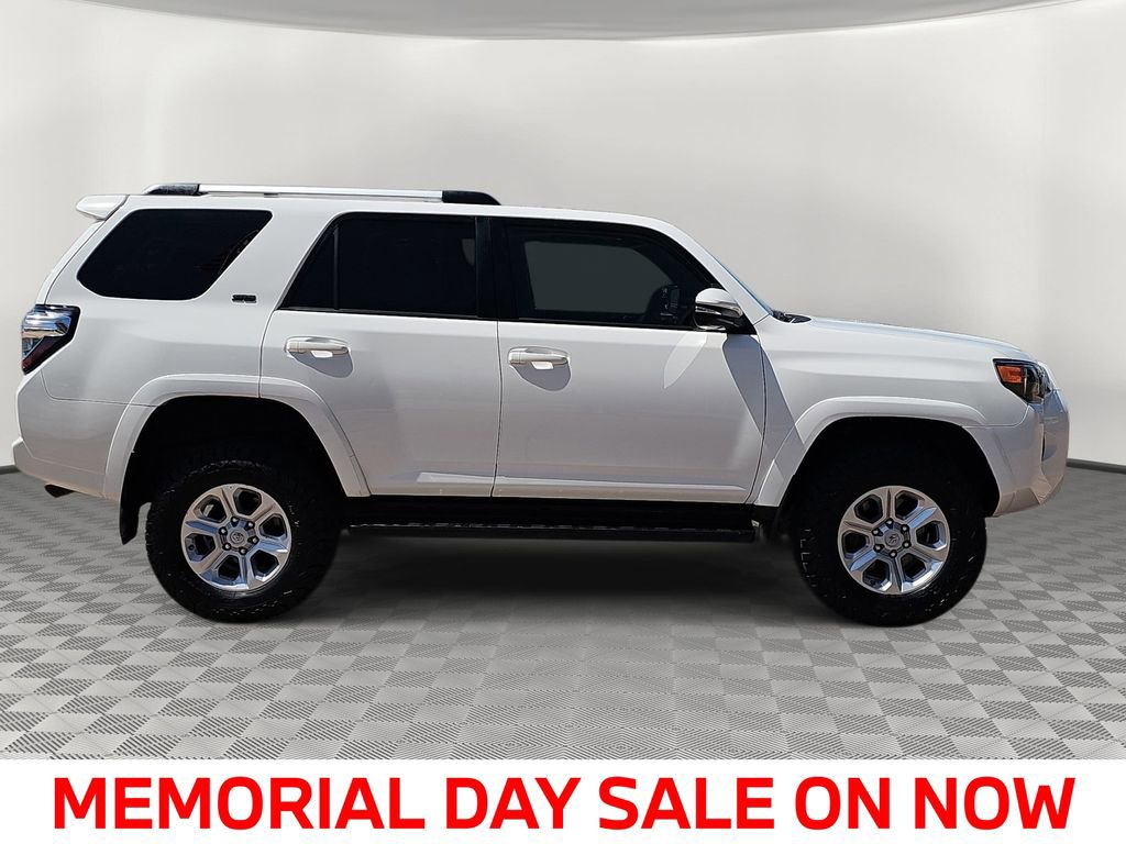 Used 2019 Toyota 4Runner SR5 Premium w/ Wilderness Package AWD/4WD image 2