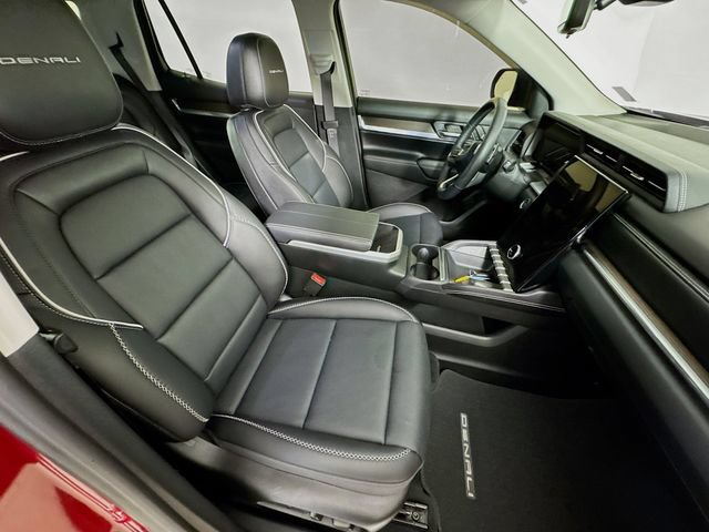 Used 2026 GMC Terrain Denali AWD/4WD image 27