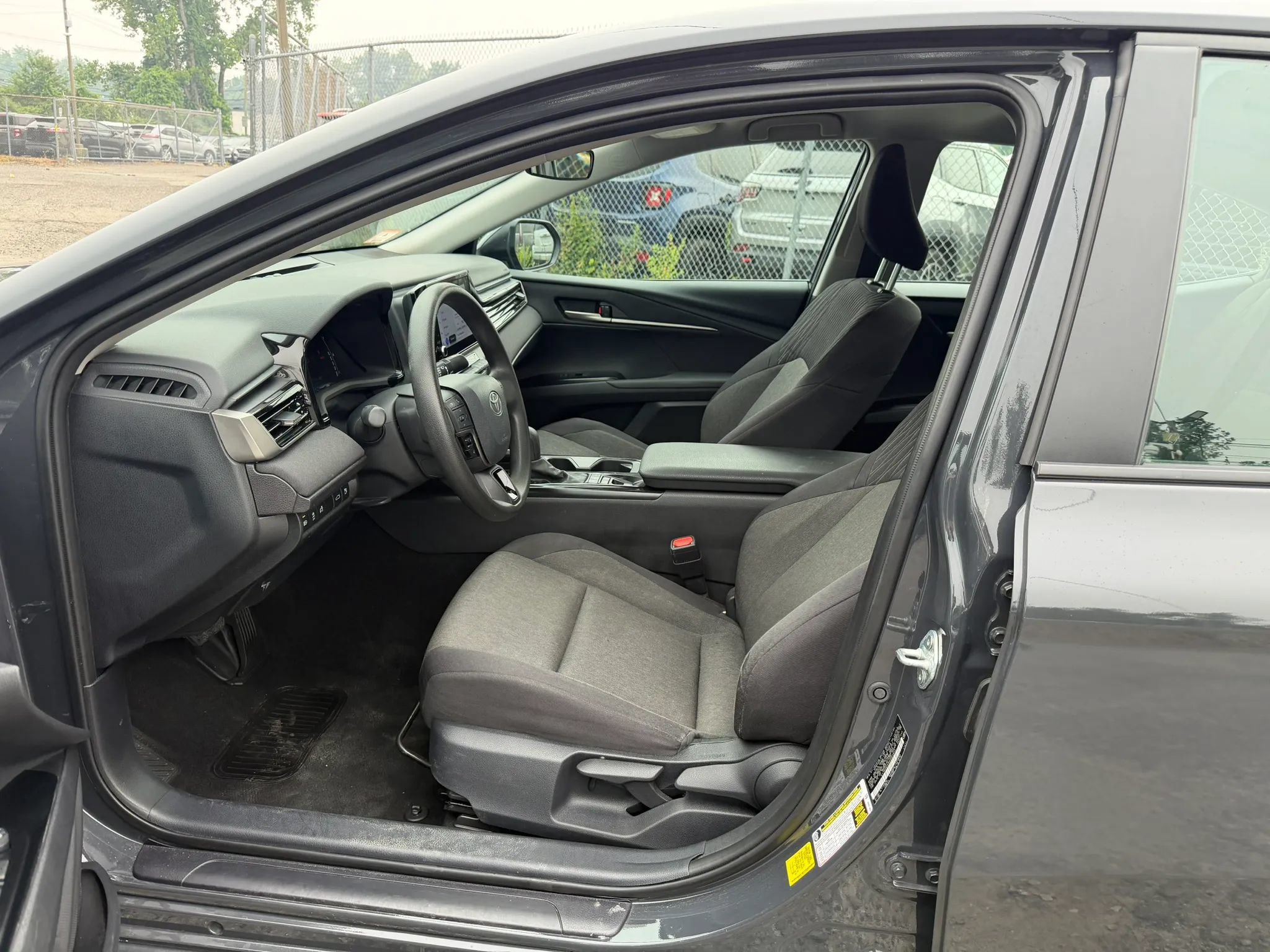 Used 2025 Toyota Camry LE FWD image 28