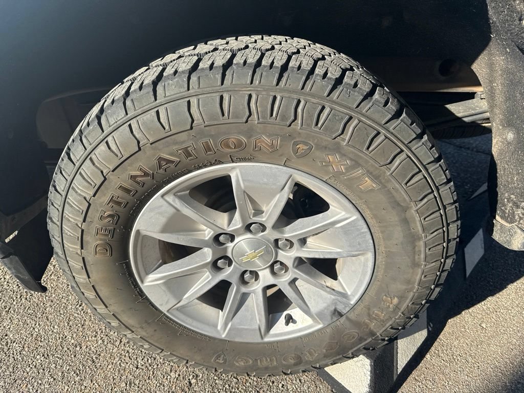 Used 2019 Chevrolet Silverado 1500 LT w/ Texas Edition AWD/4WD image 8