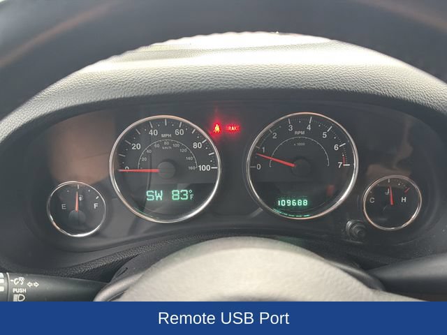 Used 2013 Jeep Wrangler Unlimited Sahara w/ Connectivity Group AWD/4WD image 11