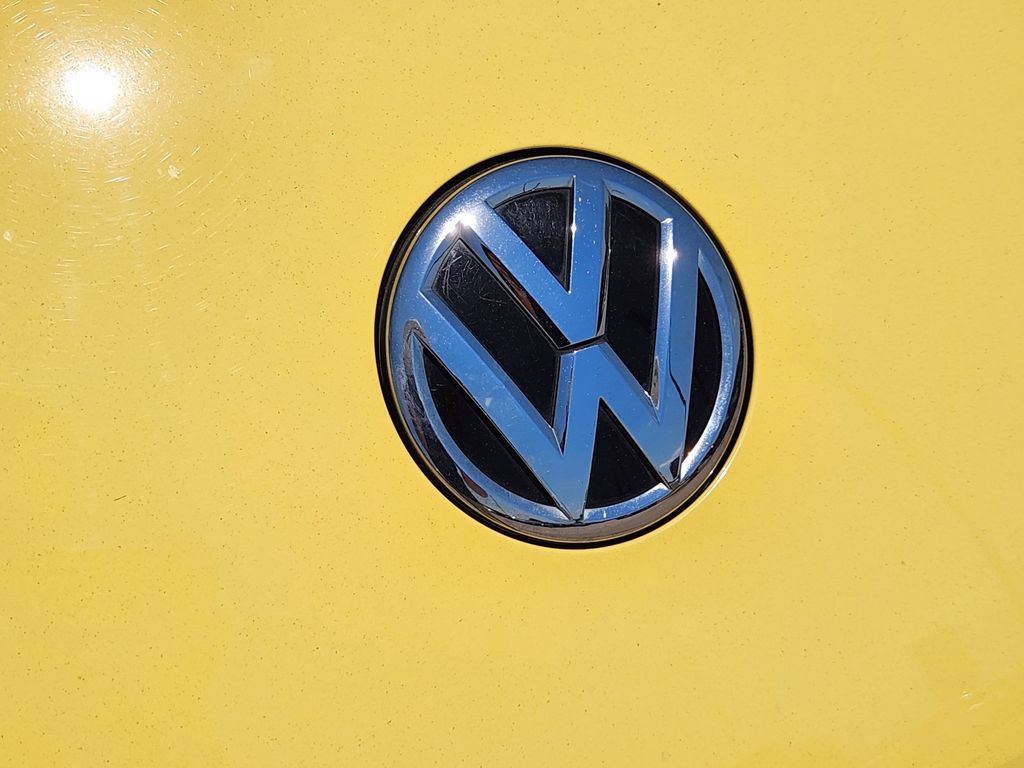 Used 2015 Volkswagen Beetle 1.8T FWD image 13