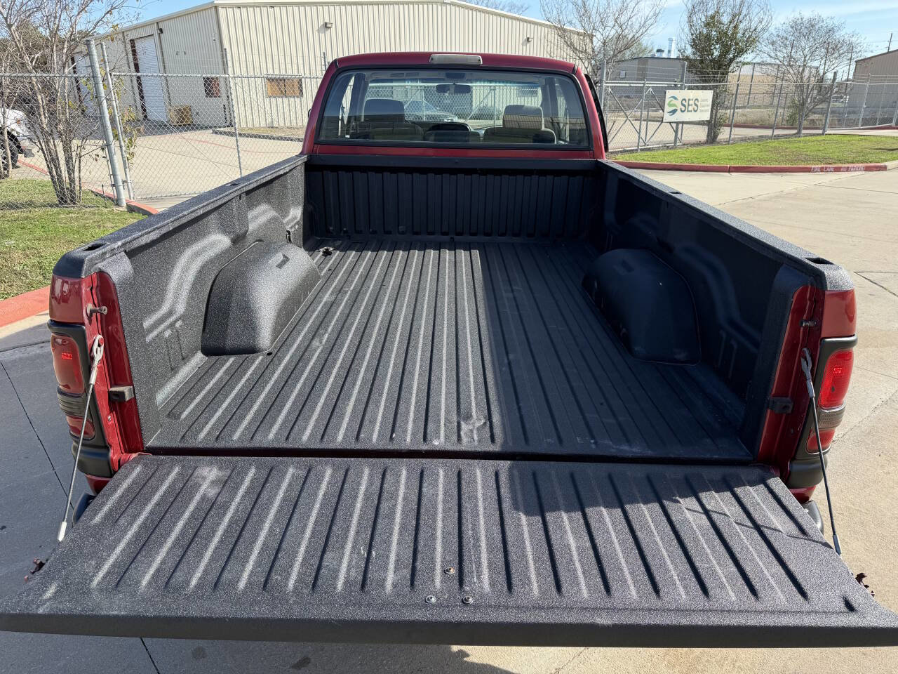 Used 1997 Dodge Ram 2500 Truck 4x4 Club Cab image 14