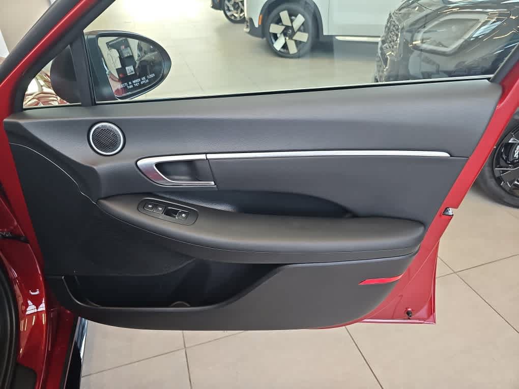 Used 2023 Hyundai Sonata SEL w/ Convenience Package FWD image 18