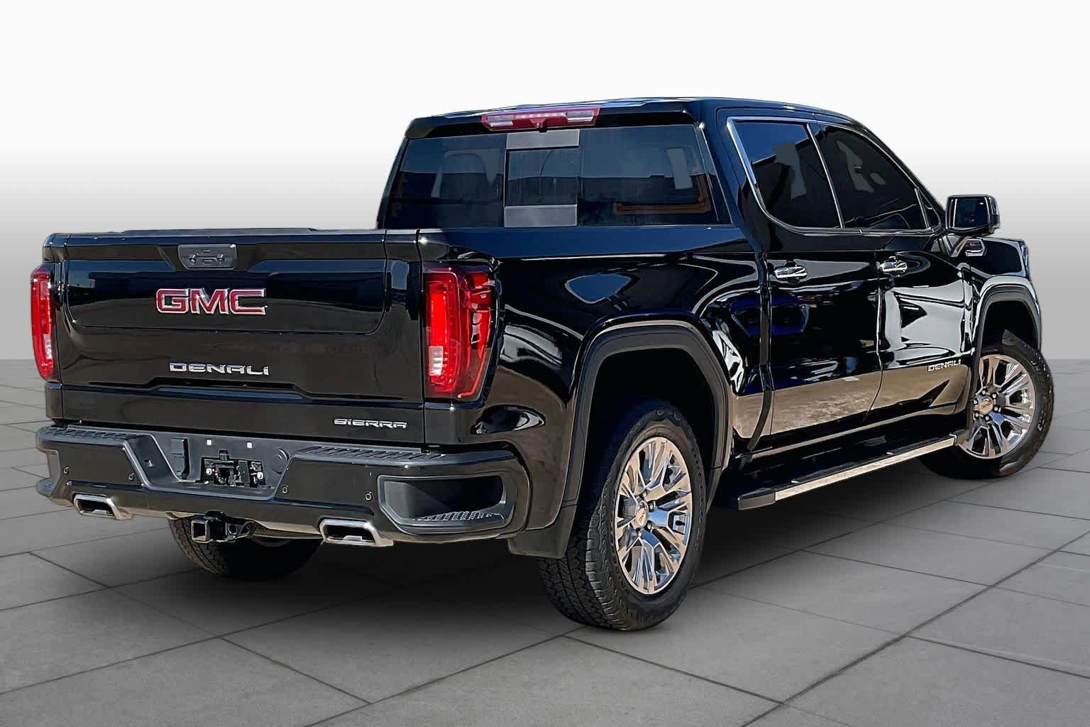 Used 2023 GMC Sierra 1500 Denali AWD/4WD image 14