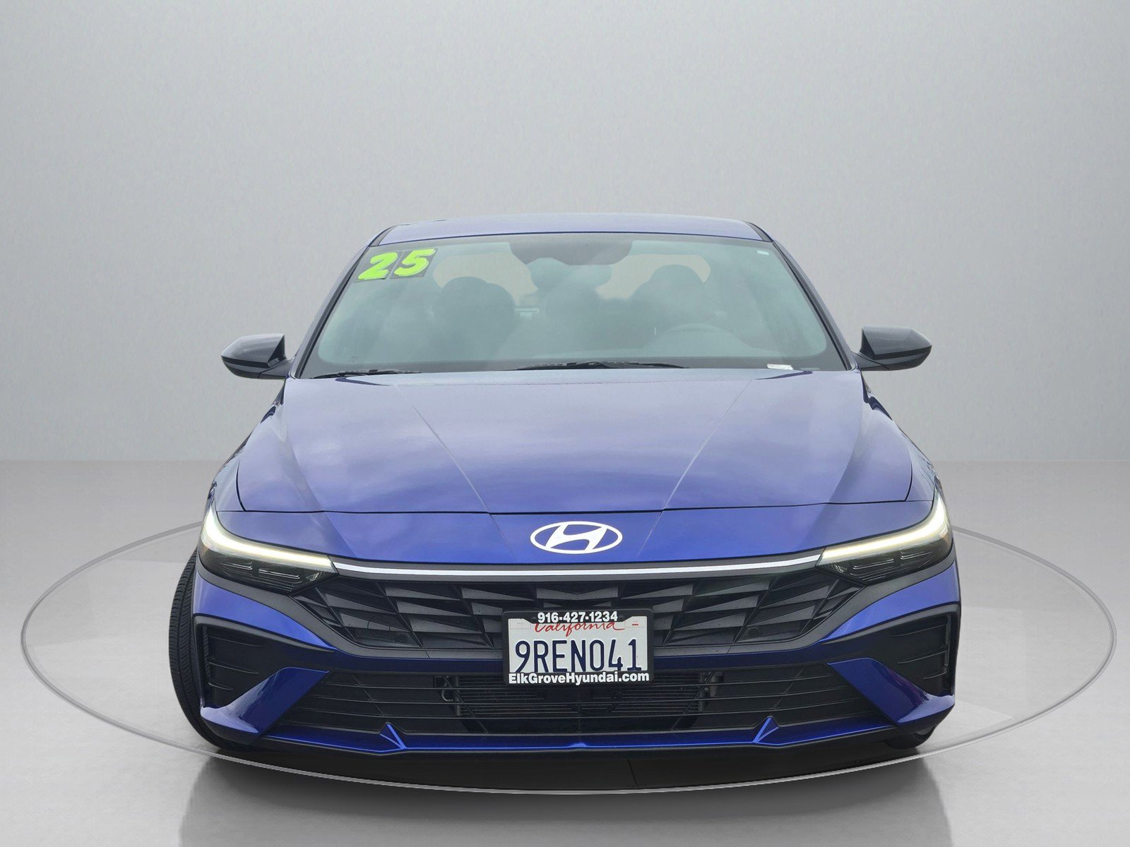 Used 2025 Hyundai Elantra SEL w/ Cargo Package image 2