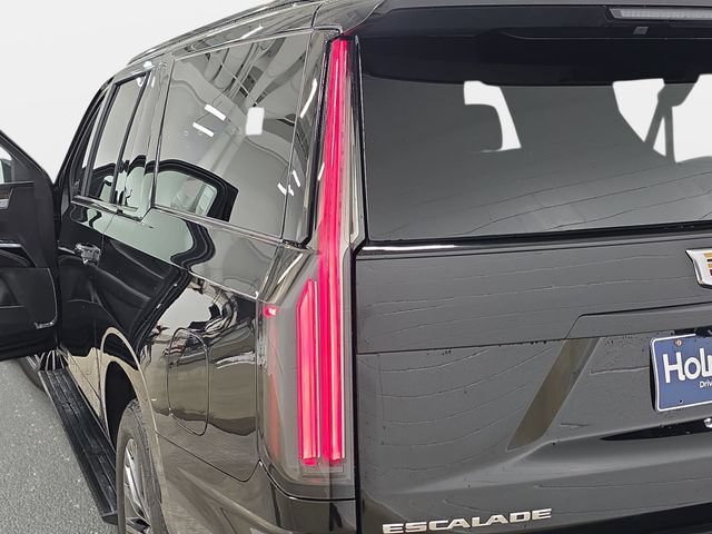 Used 2026 Cadillac Escalade ESV Platinum Sport w/ LPO, Floor Liner Package RWD image 34