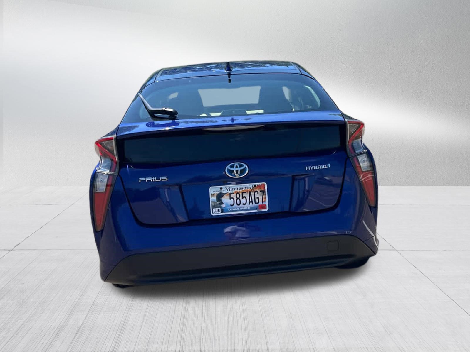Used 2016 Toyota Prius Three FWD image 5