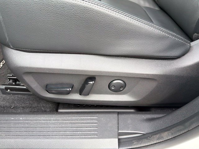 Used 2025 Nissan Rogue SL w/ SL Premium Package AWD/4WD image 18