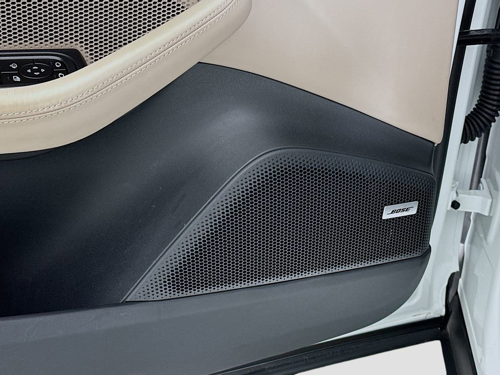 Used 2024 Porsche Macan 4 Electric image 21