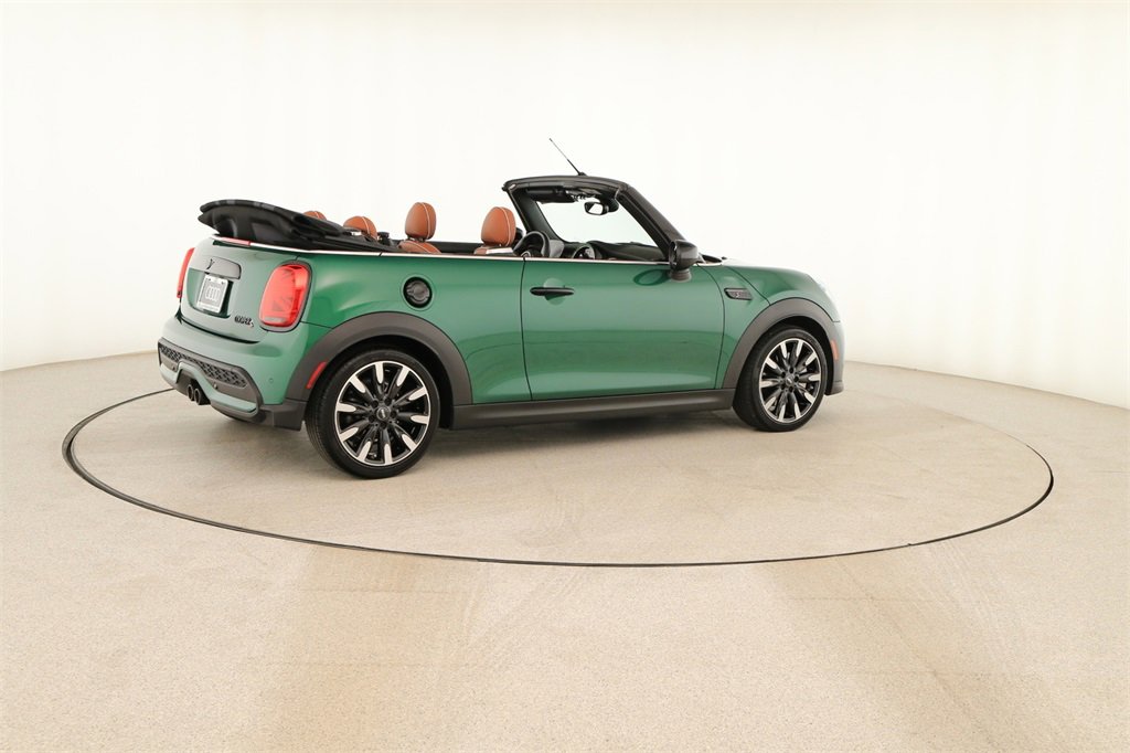 Used 2024 MINI Cooper S w/ Signature Upholstery Package image 7