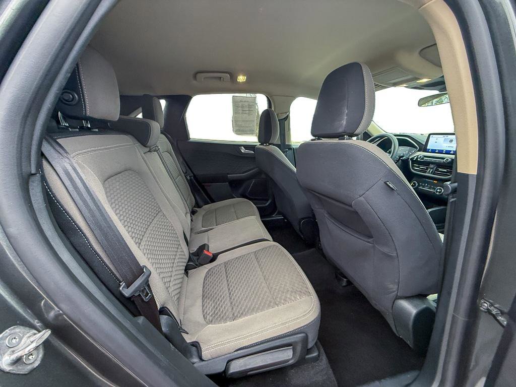 Used 2020 Ford Escape SE image 22