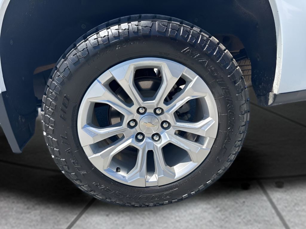 Used 2023 Chevrolet Silverado 1500 LTZ AWD/4WD image 29
