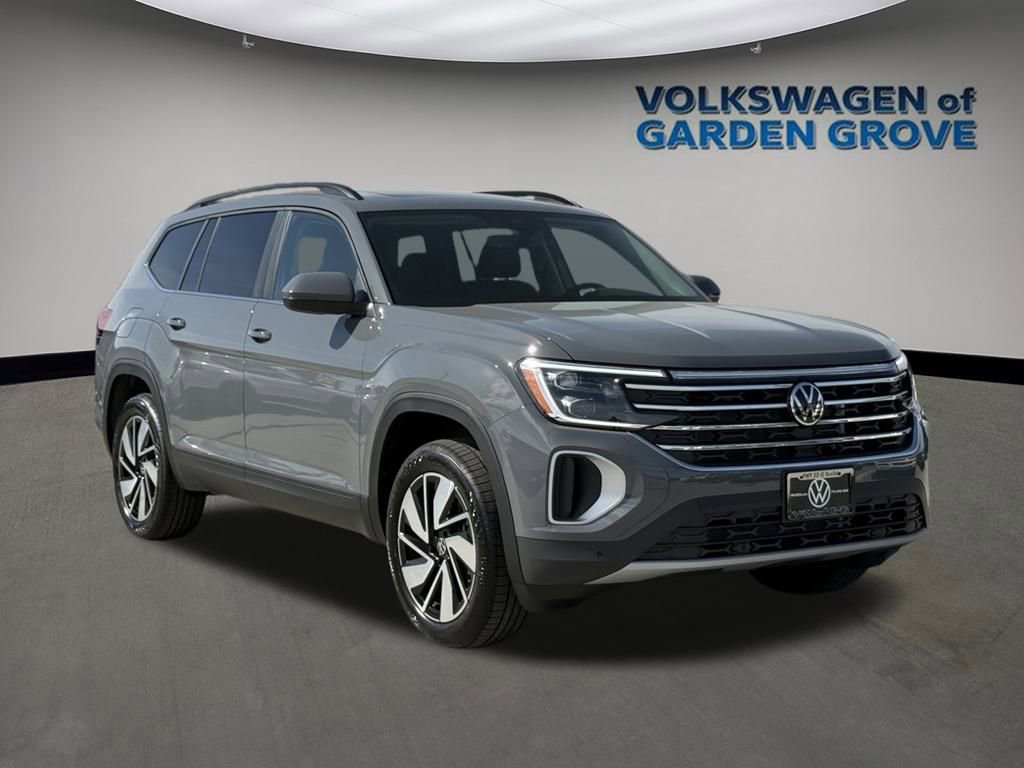 New 2026 Volkswagen Atlas SE AWD/4WD image 2
