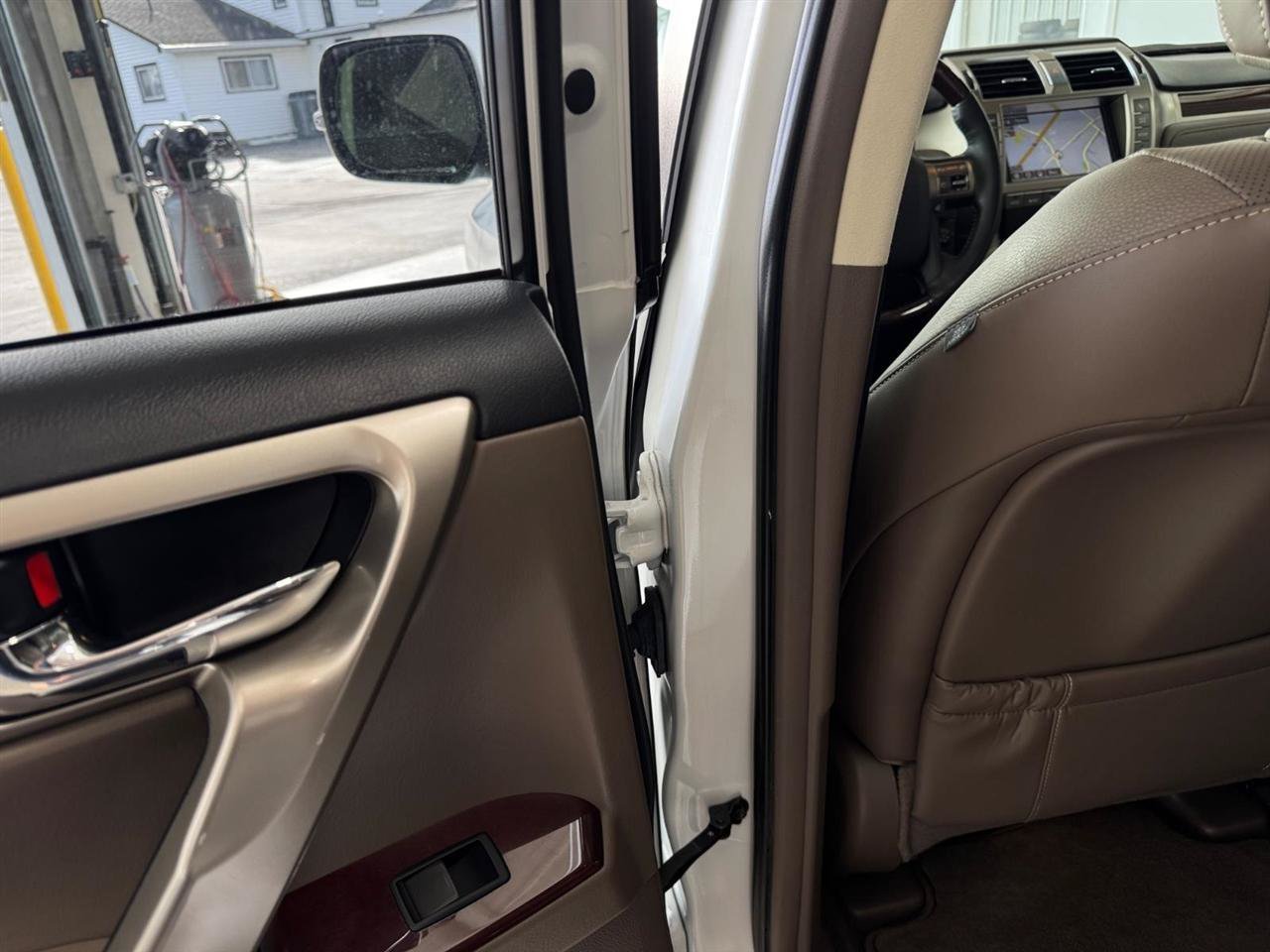 Used 2019 Lexus GX 460 Premium AWD/4WD image 27