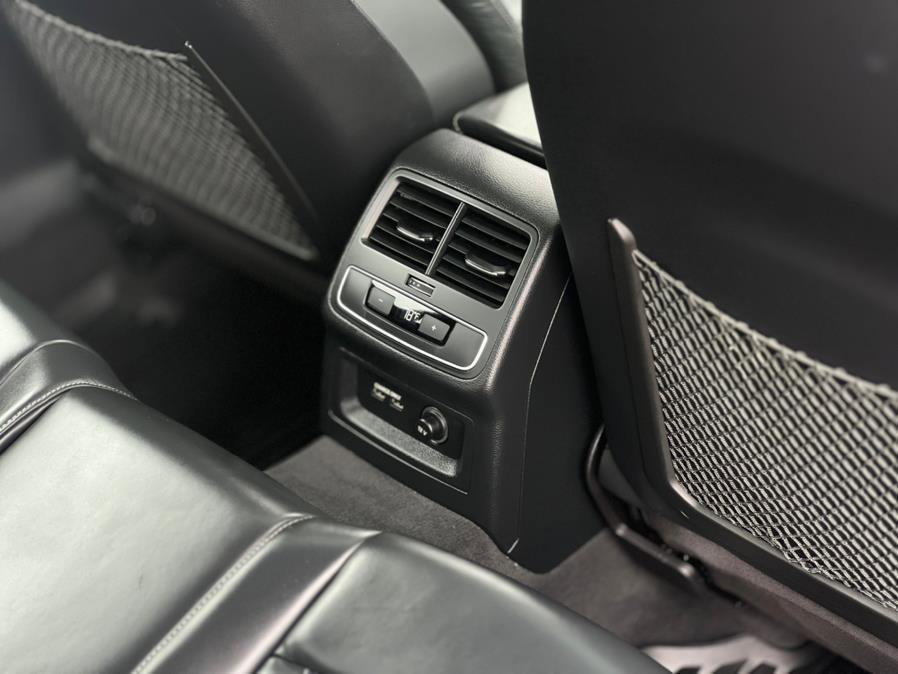 Used 2023 Audi S4 Premium Plus w/ Premium Plus Package image 30