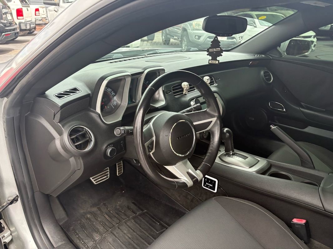 Used 2010 Chevrolet Camaro SS w/ RS Package RWD image 16