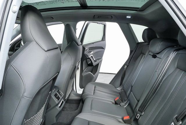 New 2025 Audi Q5 Premium Plus AWD/4WD image 22