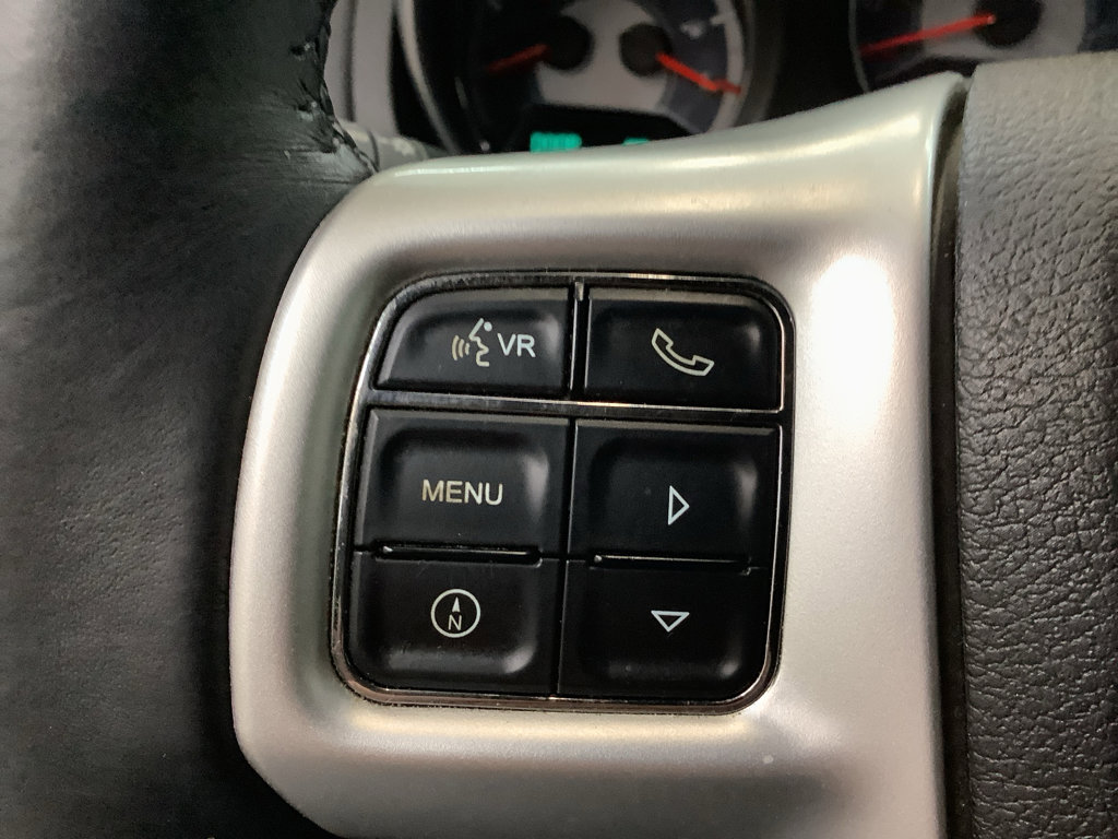 Used 2013 Chrysler 200 Limited image 16