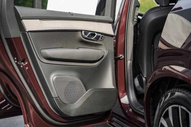 New 2026 Volvo XC90 B6 Ultra image 32