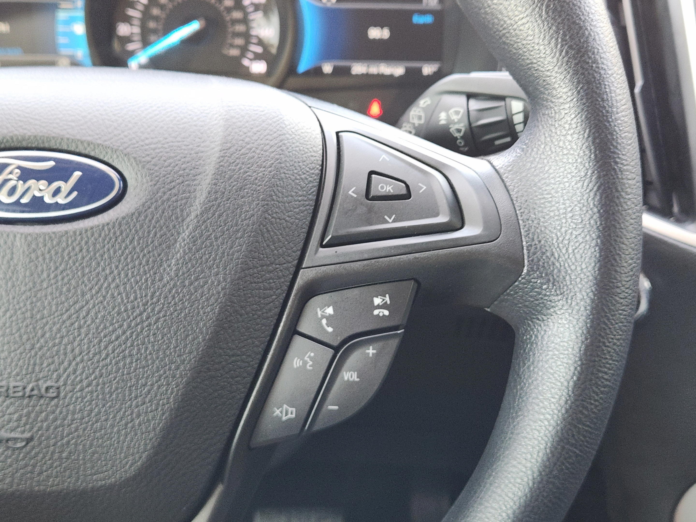 Used 2022 Ford Edge SE AWD/4WD image 25