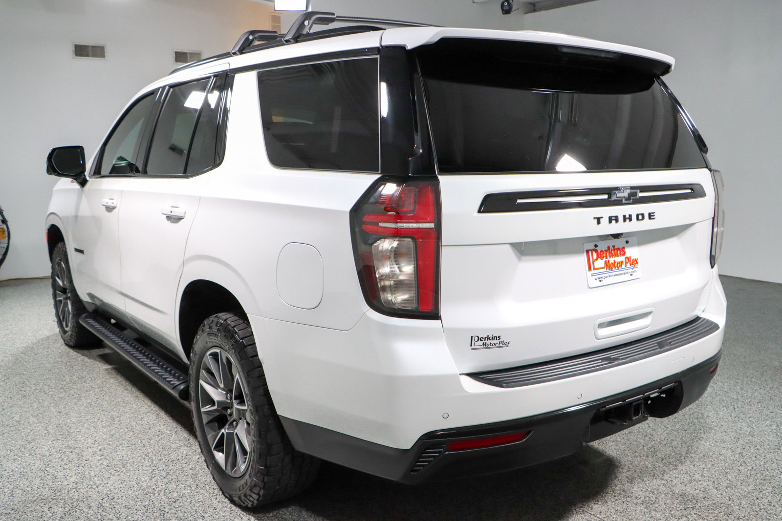 Used 2023 Chevrolet Tahoe Z71 w/ Luxury Package image 9