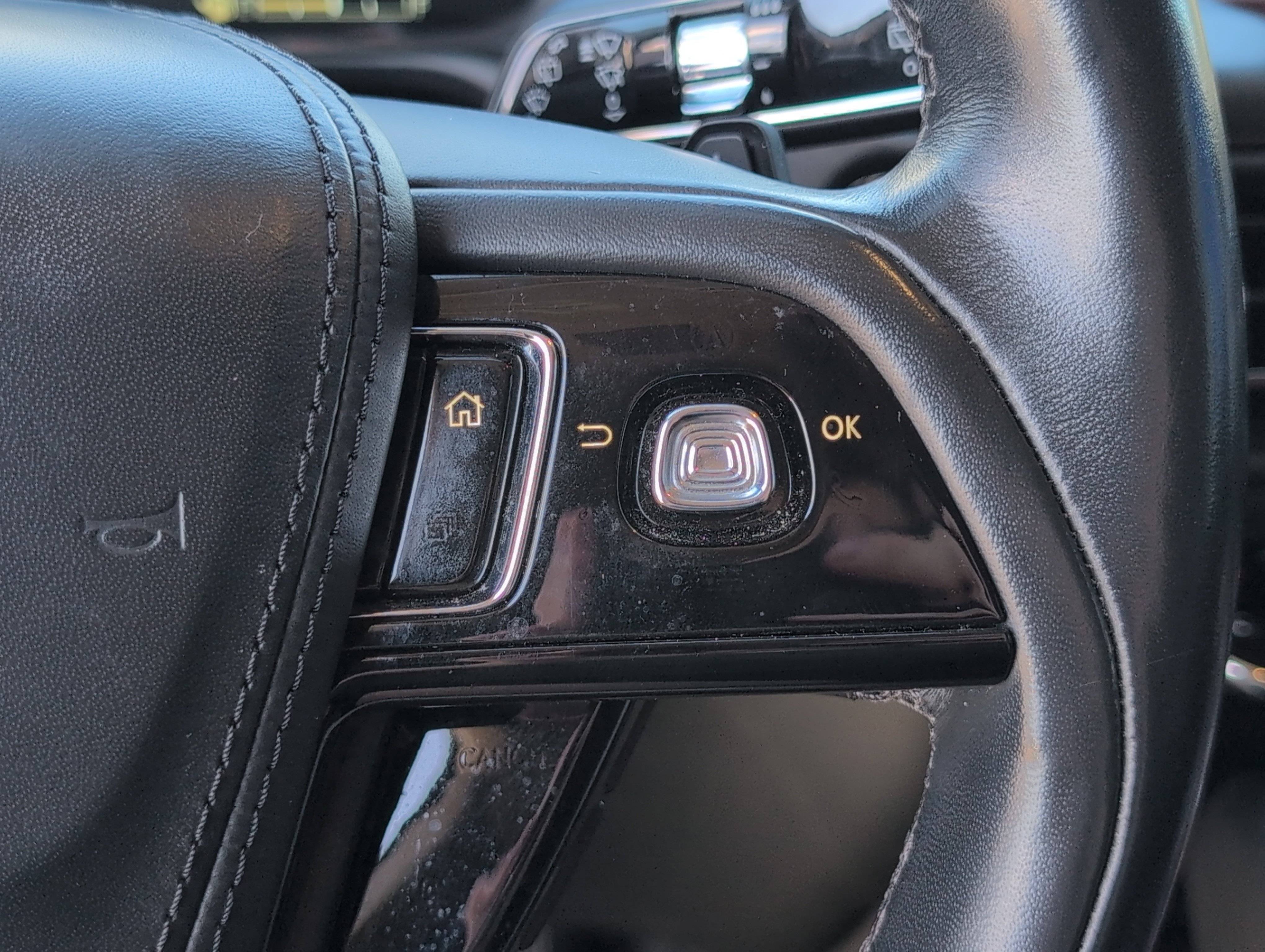 Used 2023 Lincoln Aviator Reserve w/ Equipment Group 201A image 22