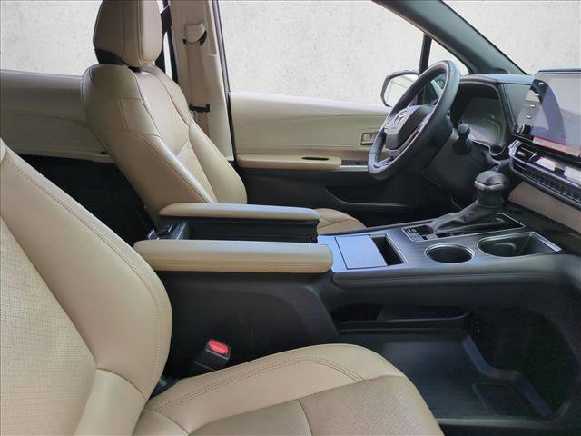 Certified 2024 Toyota Sienna Limited FWD image 23