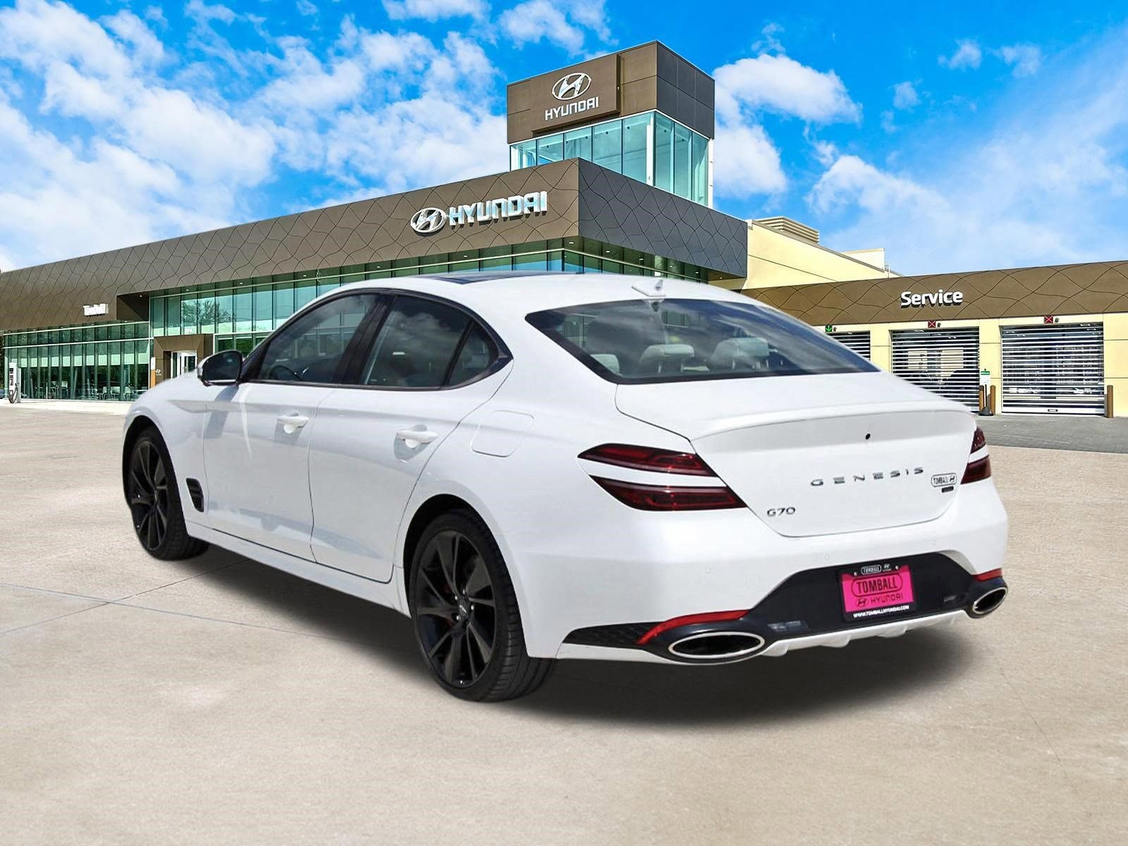 Used 2023 Genesis G70 3.3T w/ Sport Prestige Package image 8