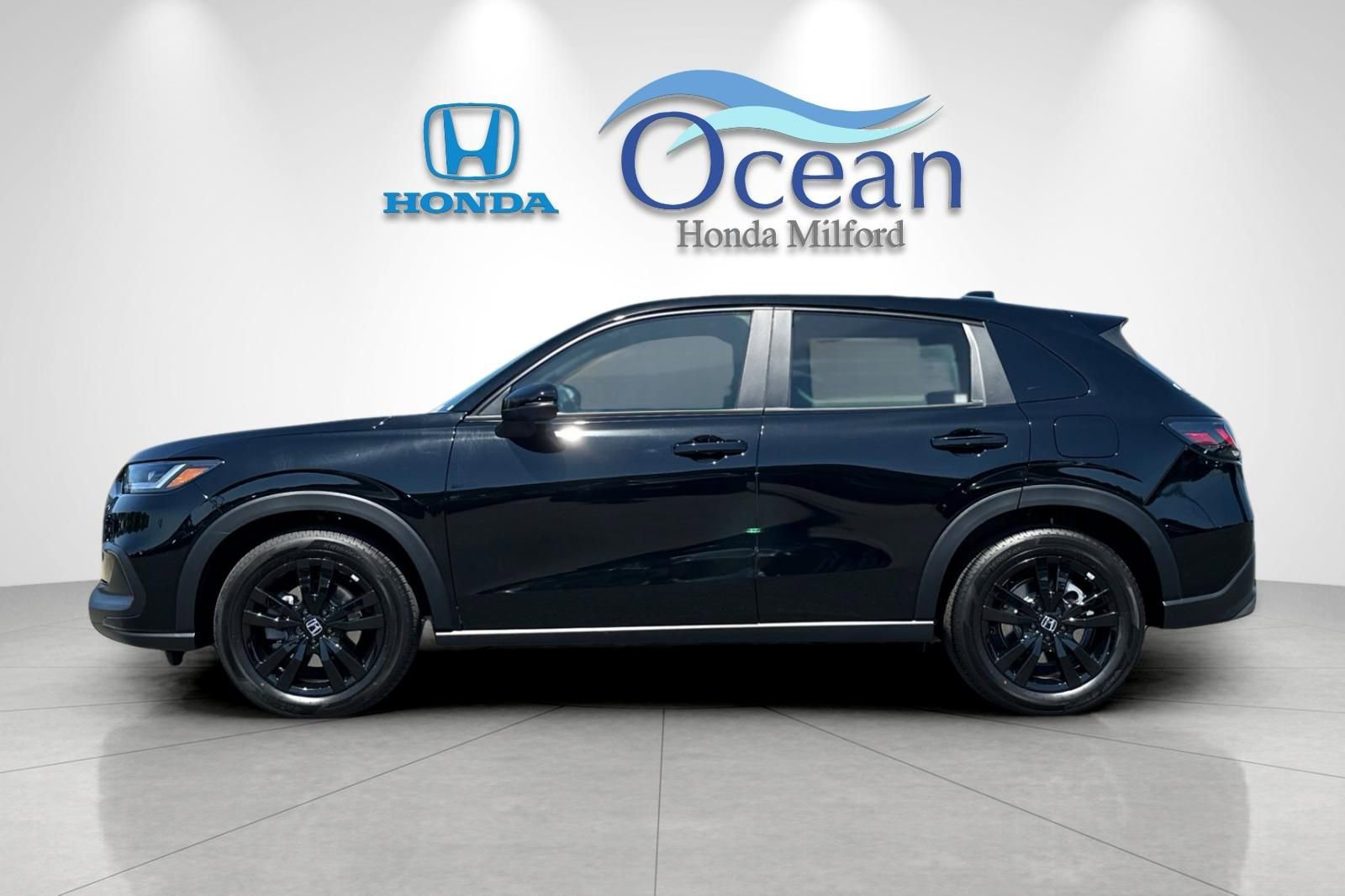 Used 2026 Honda HR-V Sport image 2