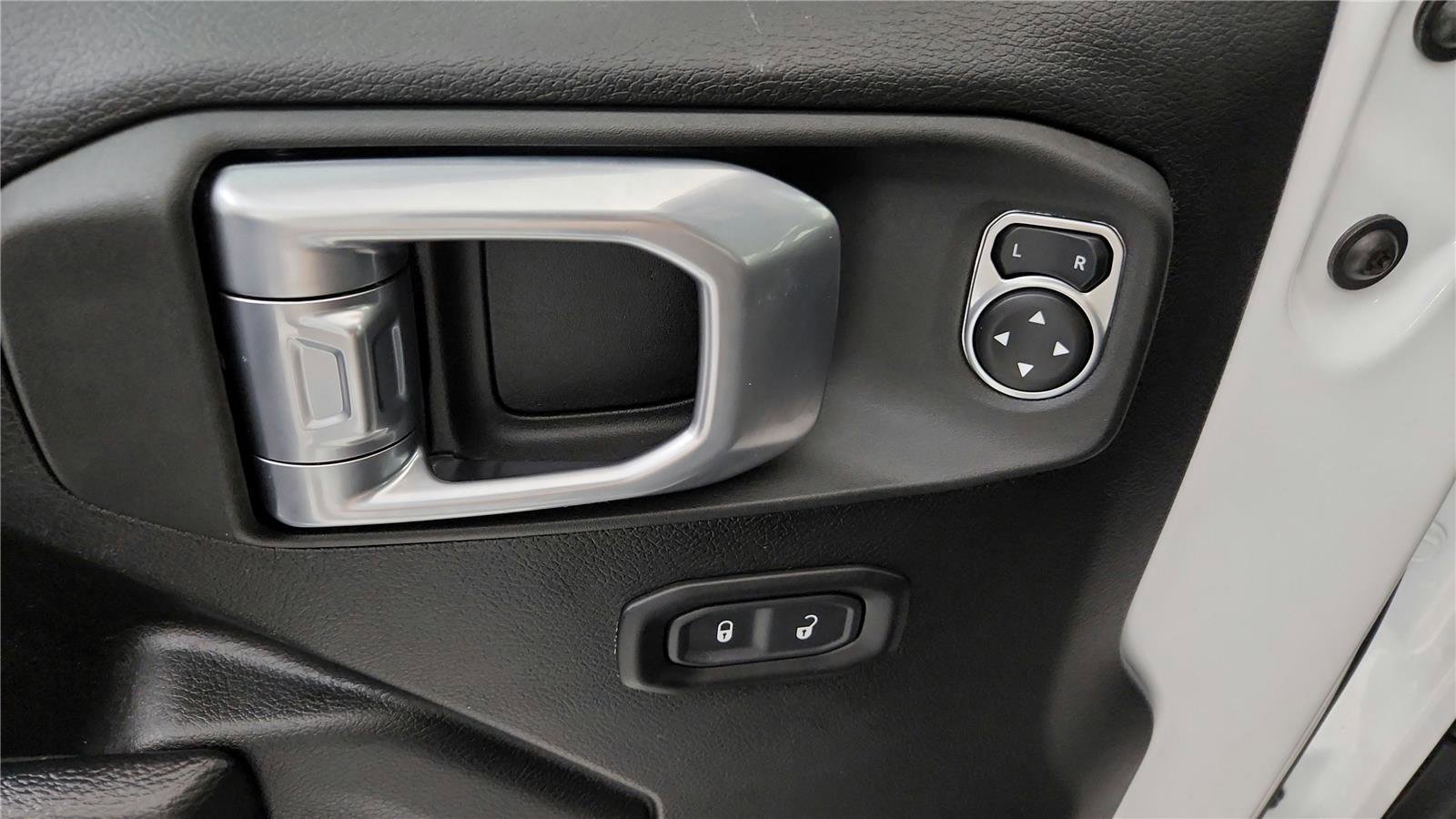 Used 2022 Jeep Wrangler Unlimited Sport image 19