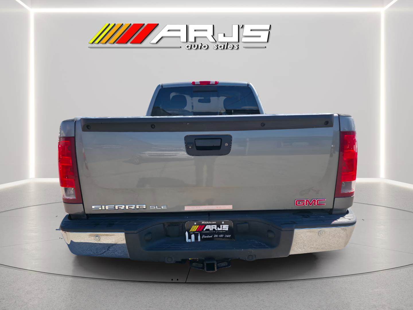 Used 2009 GMC Sierra 1500 SLE w/ Convenience Package image 3