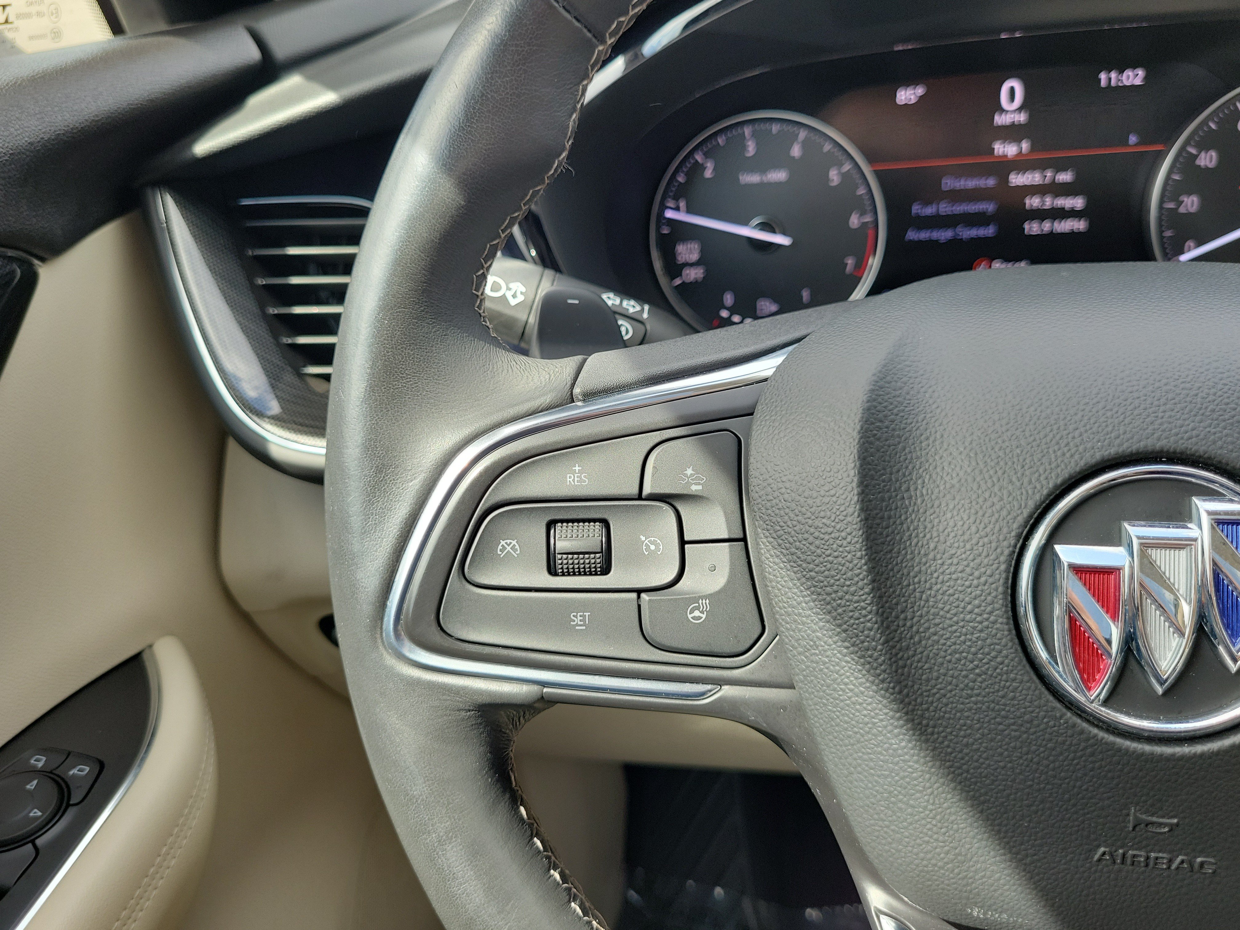 Used 2022 Buick Envision Essence w/ Safety Package FWD image 21