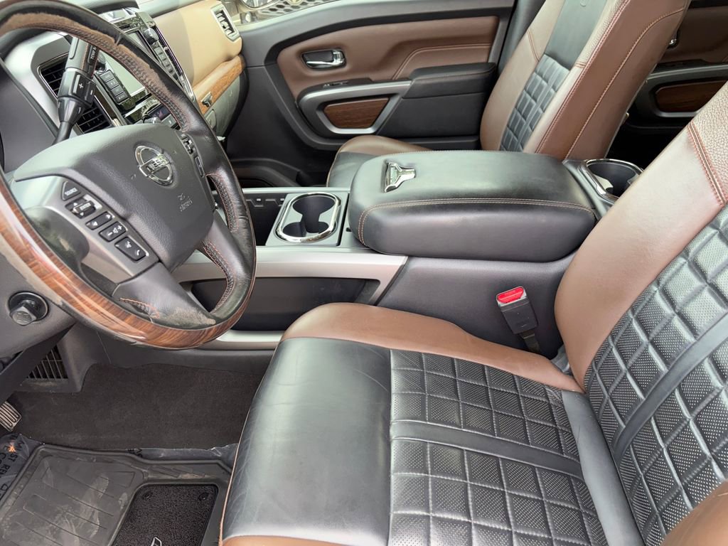 Used 2019 Nissan Titan Platinum Reserve w/ Platinum Utility Package image 9