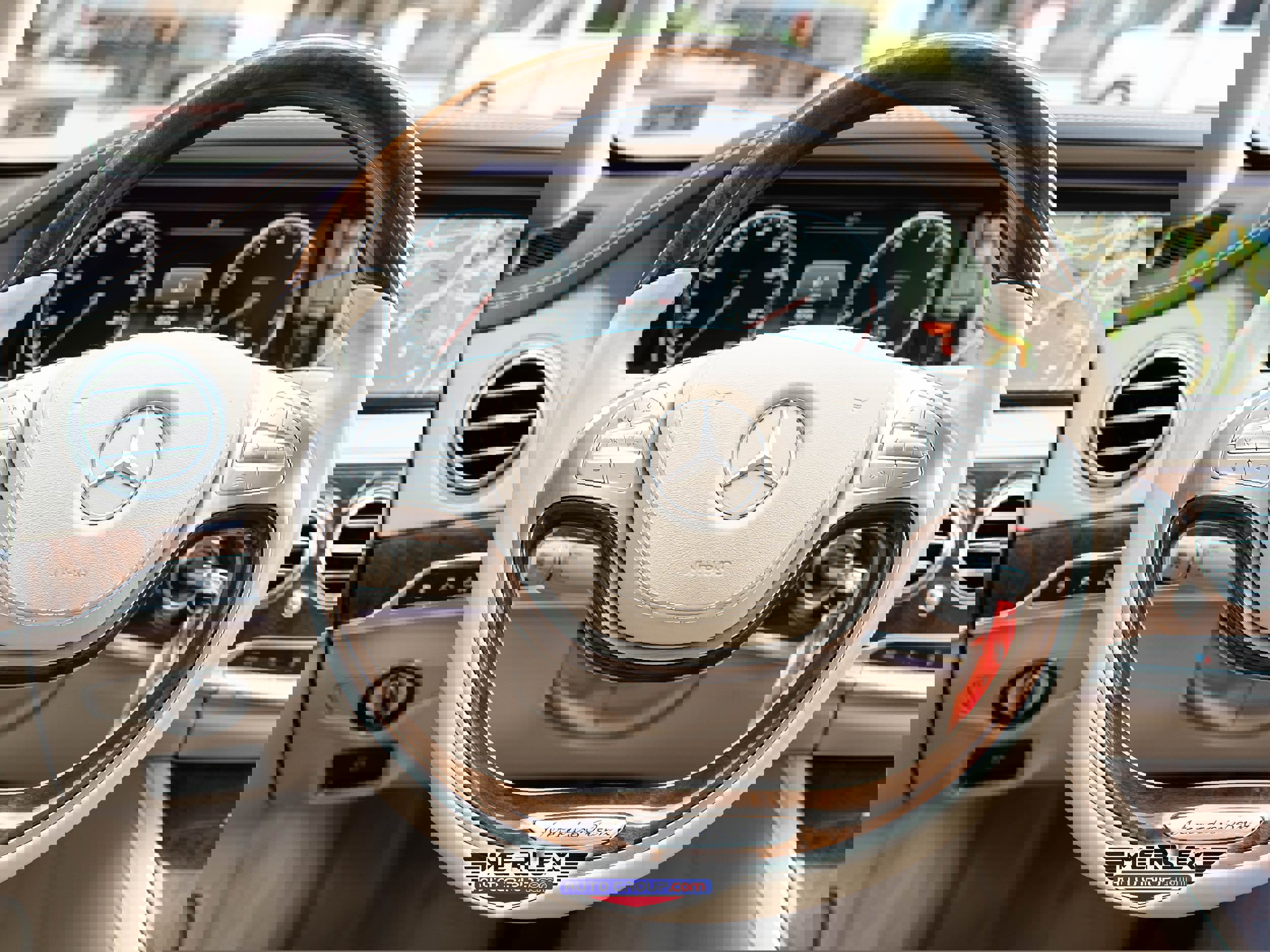 Used 2015 Mercedes-Benz S 550 4MATIC Sedan image 23