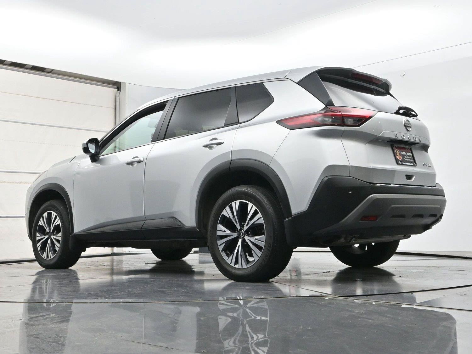 Used 2023 Nissan Rogue SV AWD/4WD image 32