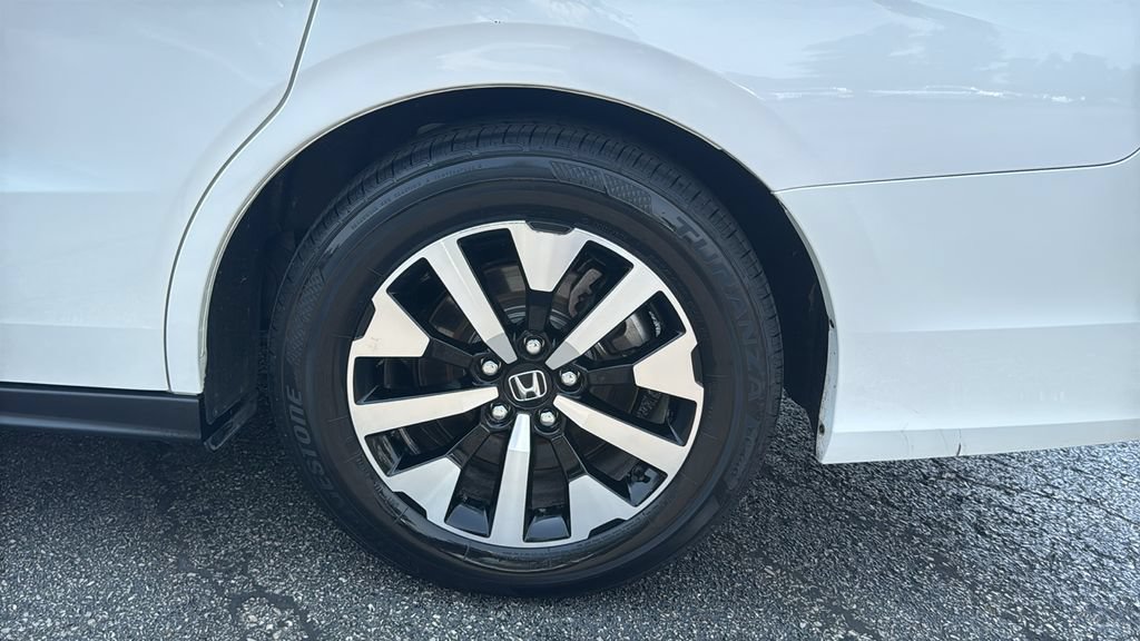 Certified 2025 Honda Odyssey EX-L image 9