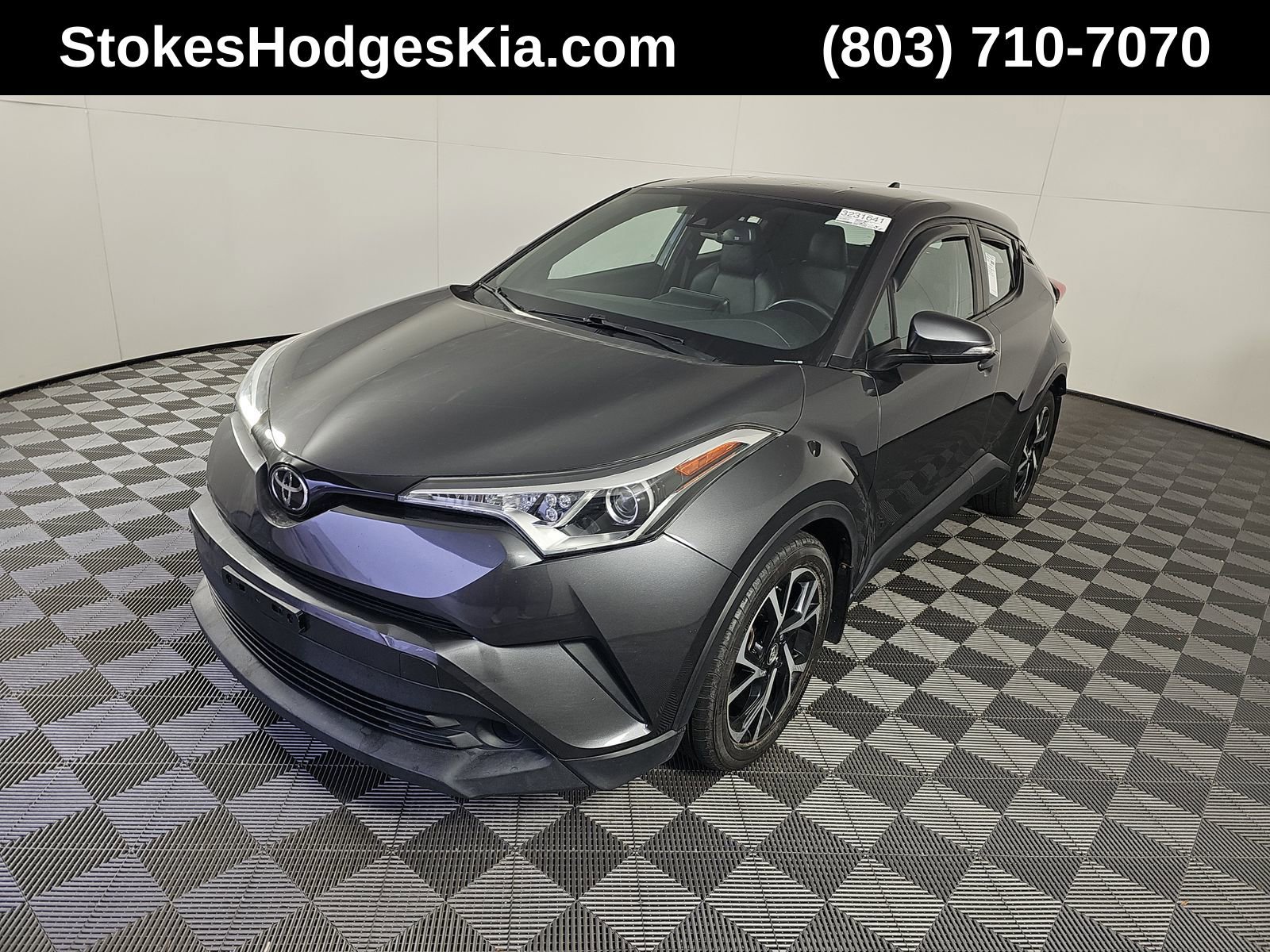 Used 2018 Toyota C-HR XLE image 1