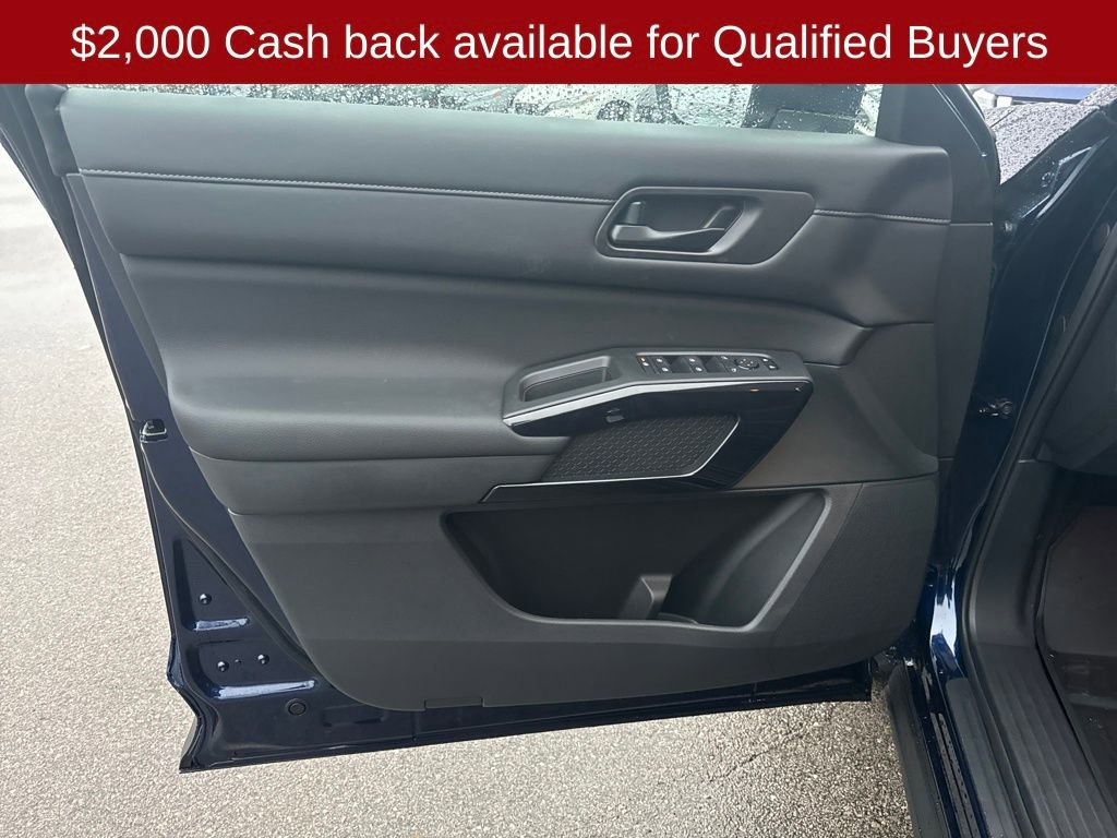 New 2026 Nissan Pathfinder SV image 11