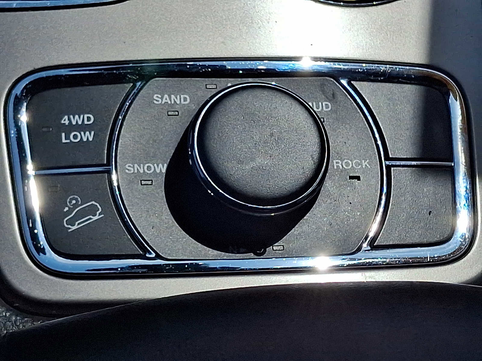 Used 2021 Jeep Grand Cherokee Limited w/ Premium Lighting Group image 28