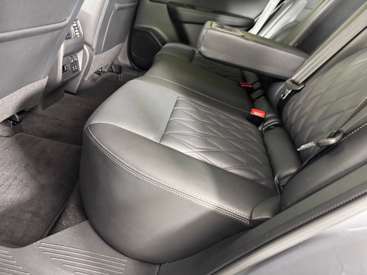 Used 2023 Nissan Rogue Platinum w/ Platinum Premium Package AWD/4WD image 41